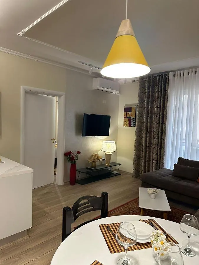City Center Tirana Luxury Orange Apartment 9A Albânia