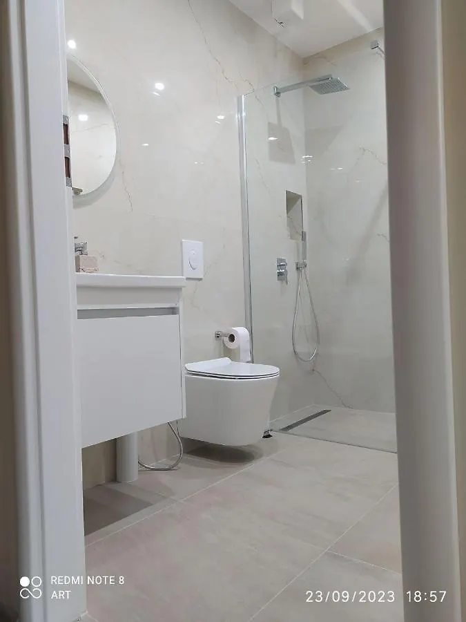 City Center Tirana Luxury Orange Apartment 9A